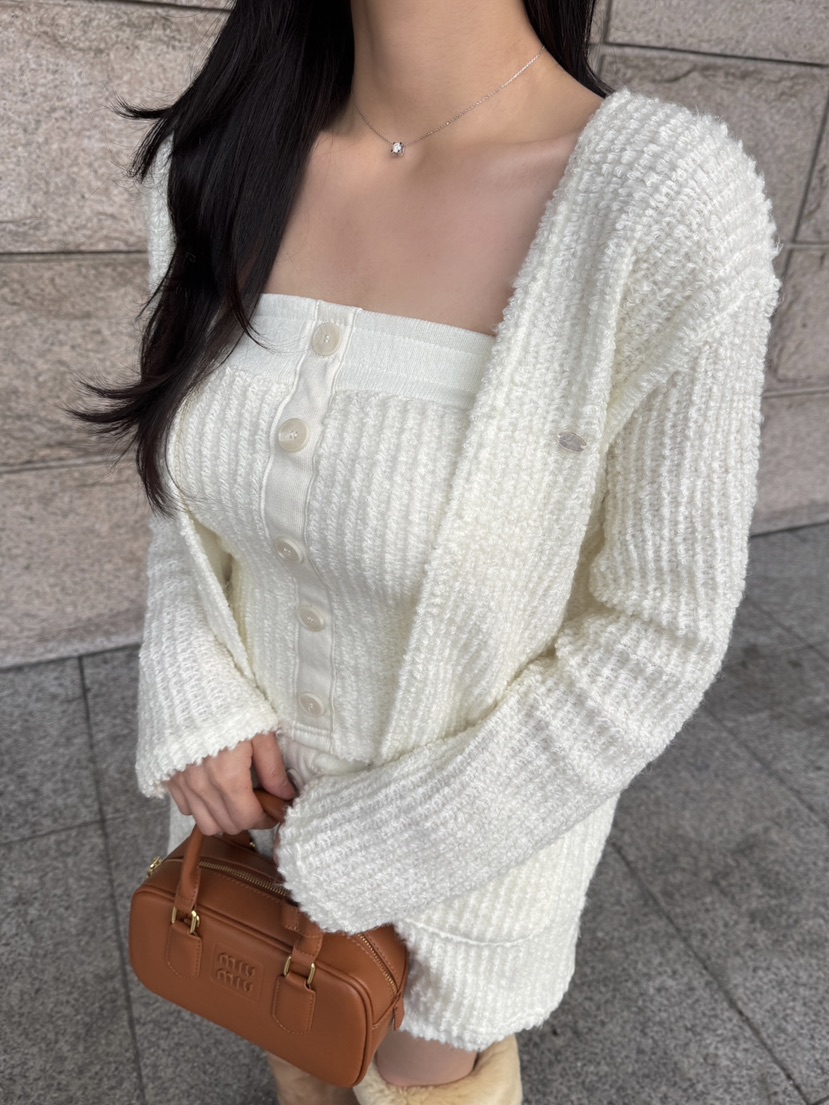 LAFFINE-P韓國代購㊣女裝新品人氣時尚休閑套裝三件套開衫LAFFINE-P套裝