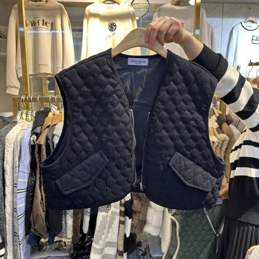 COCO HOLIC東大門㊣直郵女裝新品真品時尚推薦人氣馬甲蕾絲COCO HOLIC馬甲圖色2