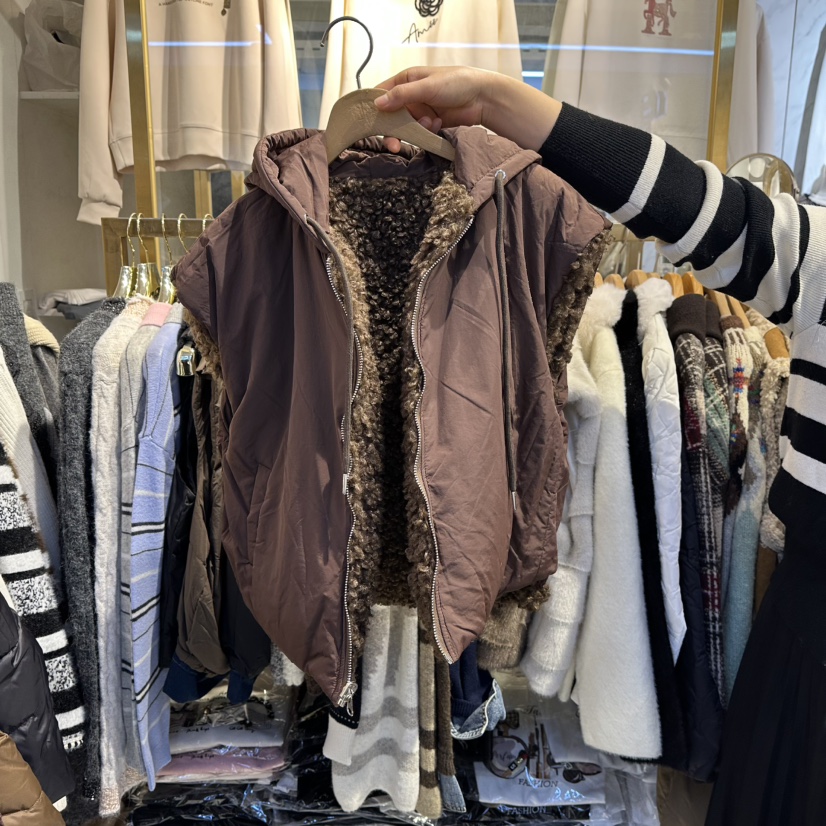 COCO HOLIC東大門㊣直郵女士新款推薦熱賣馬甲里外穿雙面連帽COCO HOLIC馬甲