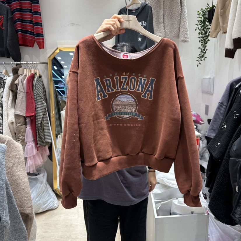 UNDERSTAR_VINTAGE東大門㊣代購女士新品人氣休閑推薦衛衣加絨UNDERSTAR_VINTAGE衛衣圖色2