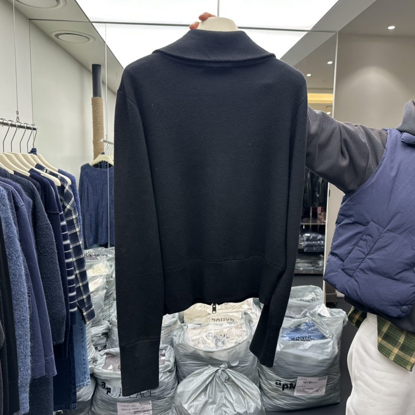 BANUL韓國代購㊣女士新品時尚熱賣真品推薦人氣針織衫口袋拉鏈BANUL針織衫