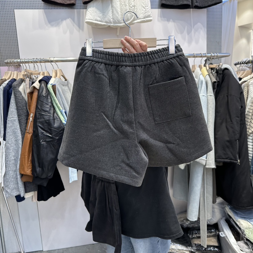 BLOOM東大門㊣代購女裝新品熱賣真品人氣推薦25秋冬短褲褶裥BLOOM-Q短褲