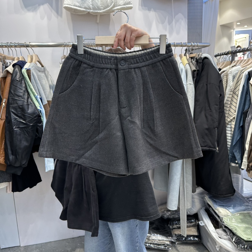 BLOOM東大門㊣代購女裝新品熱賣真品人氣推薦25秋冬短褲褶裥BLOOM-Q短褲圖色2