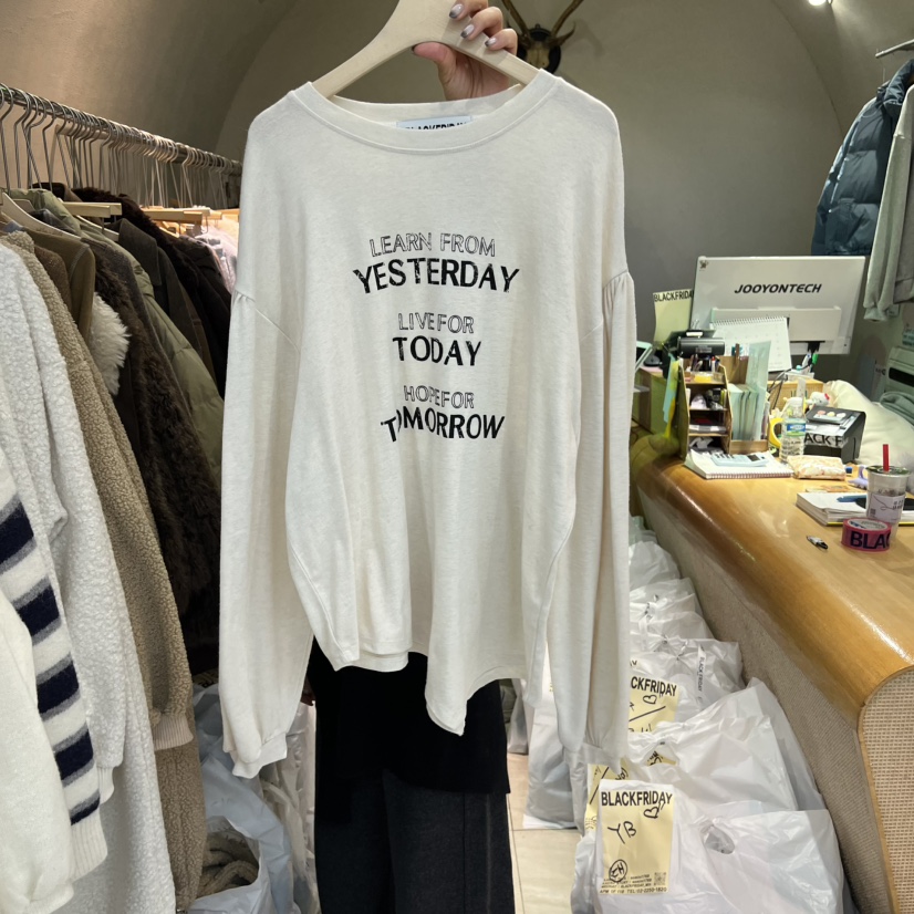 BLACKFRIDAY韓國直郵㊣女士新款熱賣推薦真品時尚人氣長袖T恤BLACK FRIDAY長袖T恤圖色1