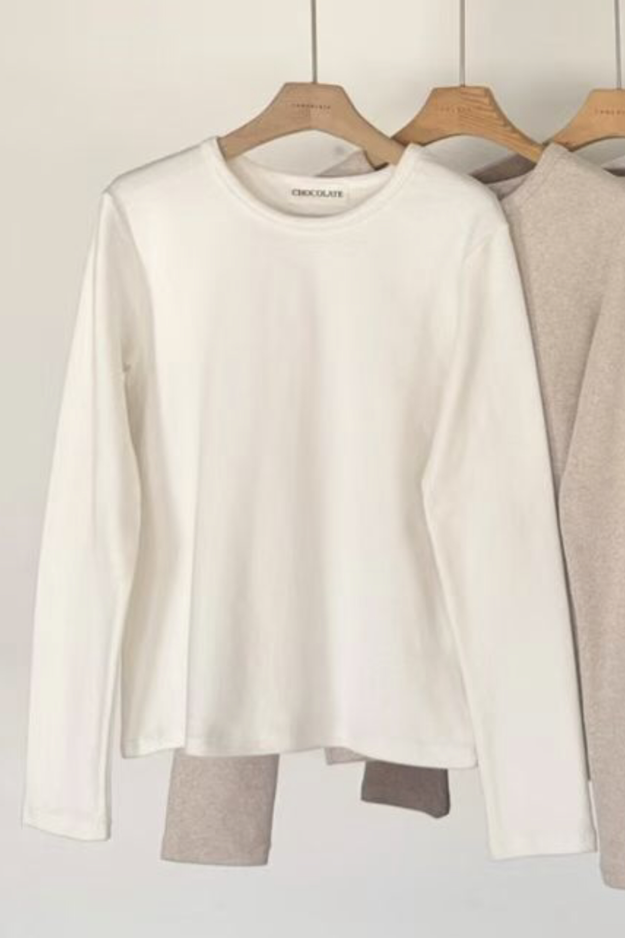 CHOCOLATE-초콜렛-T東大門㊣代購女士新款推薦熱賣長袖T恤CHOCOLATE長袖T恤圖色1