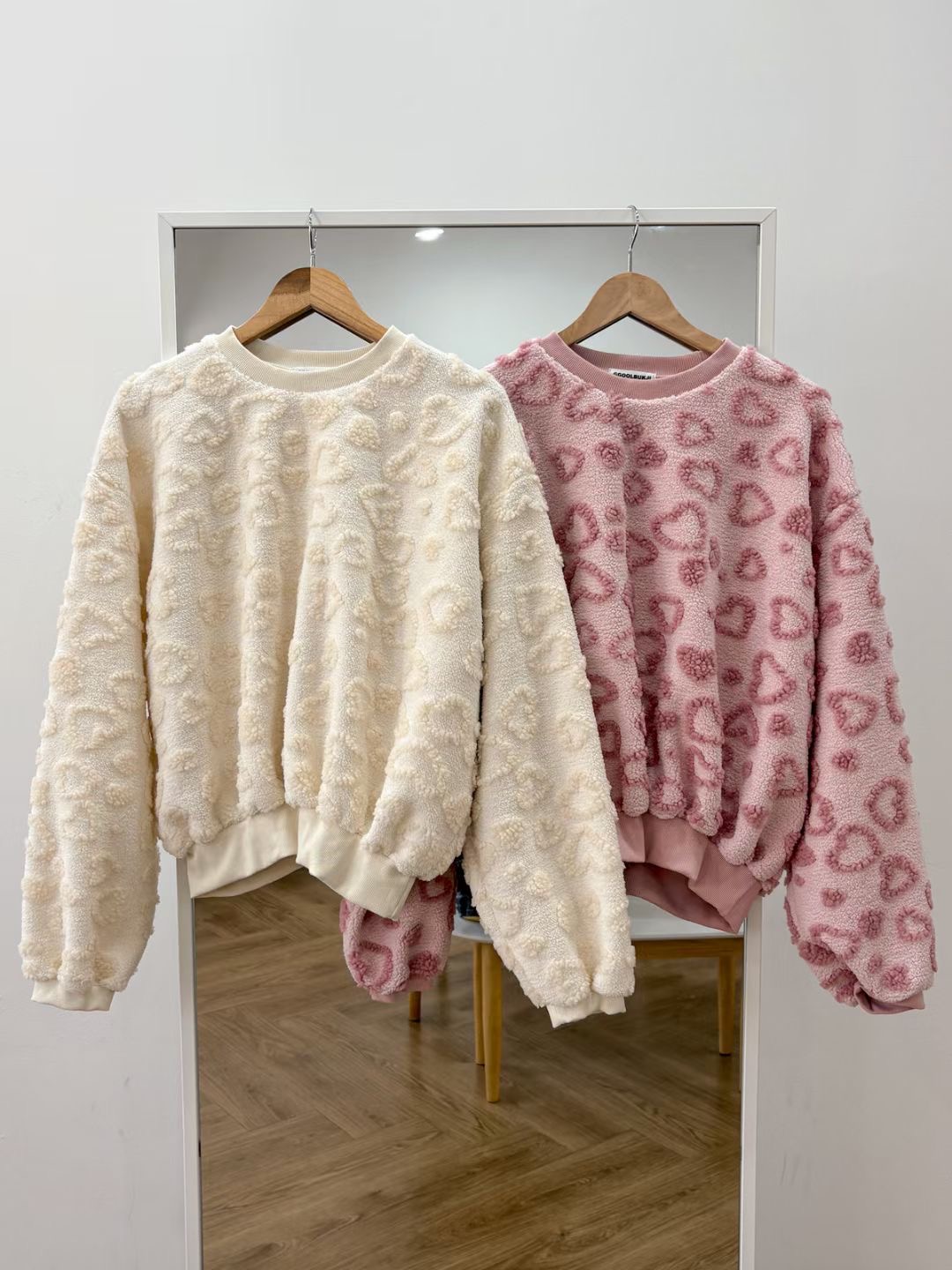 끌 벅지韓國代購㊣女士新品真品職業休閑熱賣人氣推薦衛衣Pull Buck衛衣