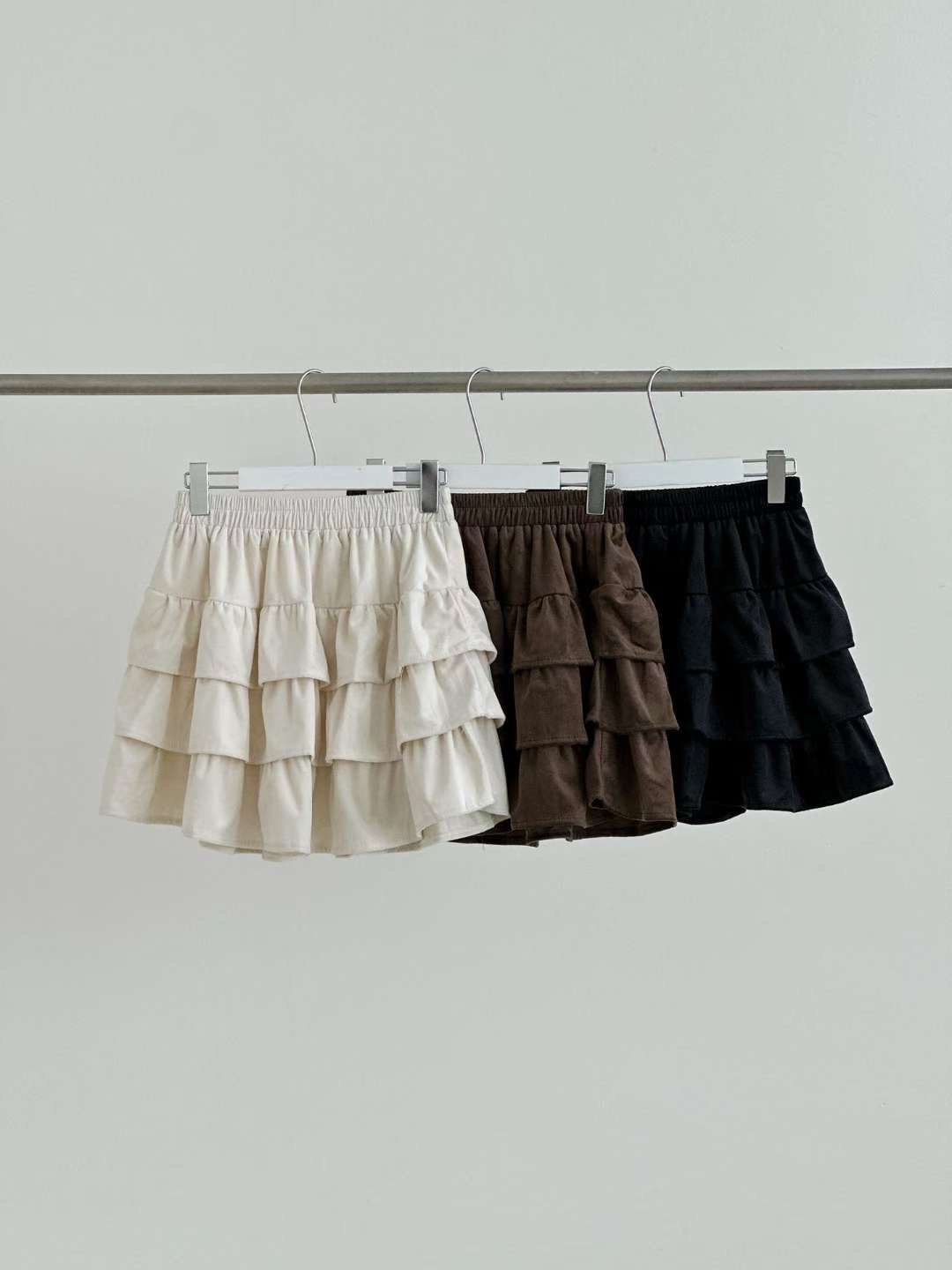 QUEENS MADE東大門㊣直郵女裝新款休閑25秋冬推薦短裙天鵝絨QUEENS MADE短裙圖色3左三色