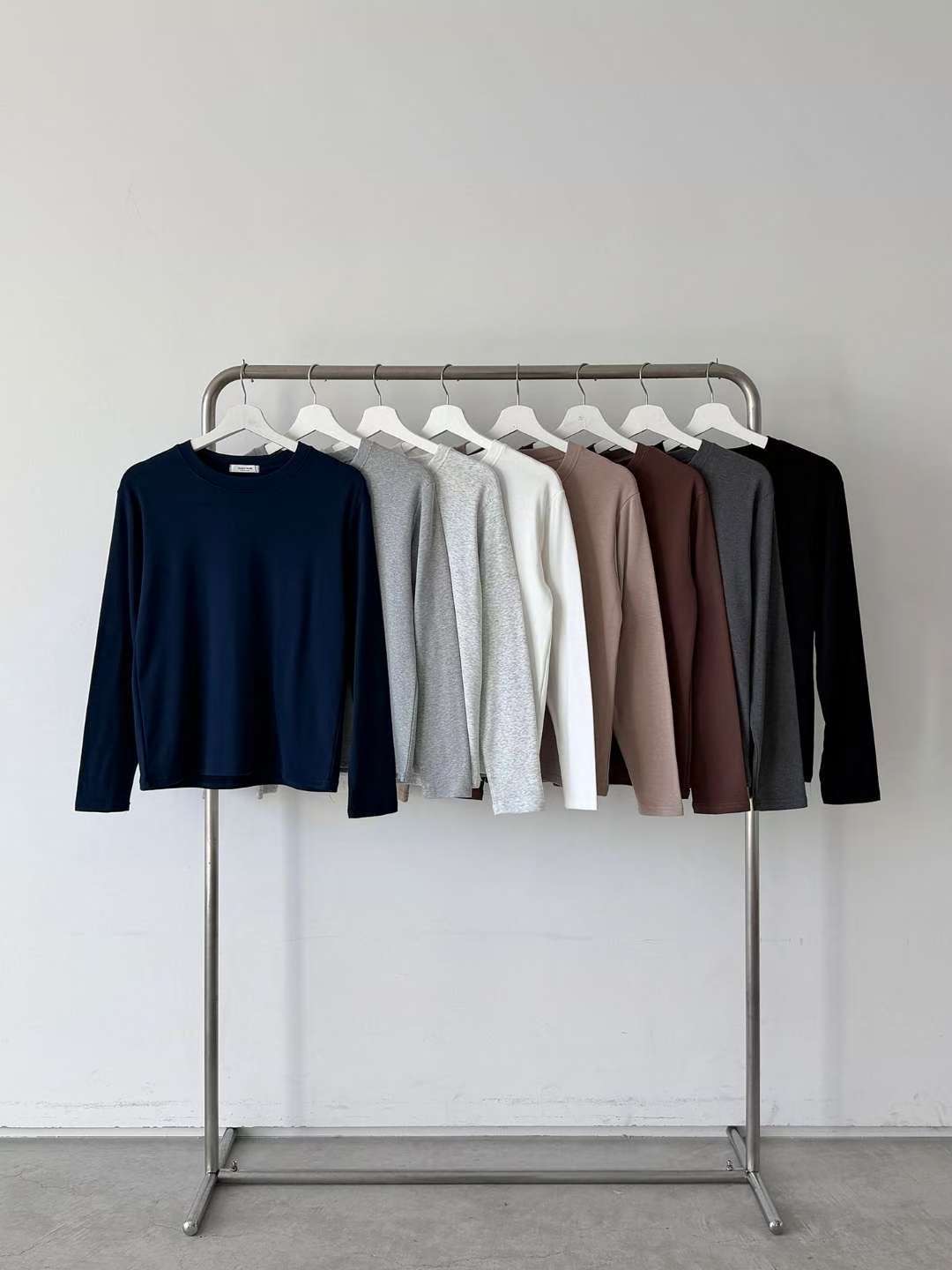 QUEENS MADE東大門㊣實拍女裝新品休閑熱賣職業人氣長袖T恤QUEENS MADE長袖T恤圖色8左八色