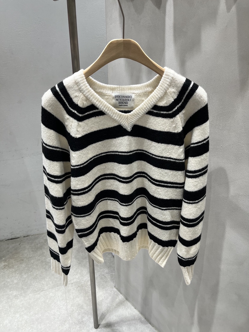 EVERCOMMERCE METICULOUSLY DESIGNED東大門㊣代購女士新款熱賣針織衫EVERCOMMERCE針織衫圖色1