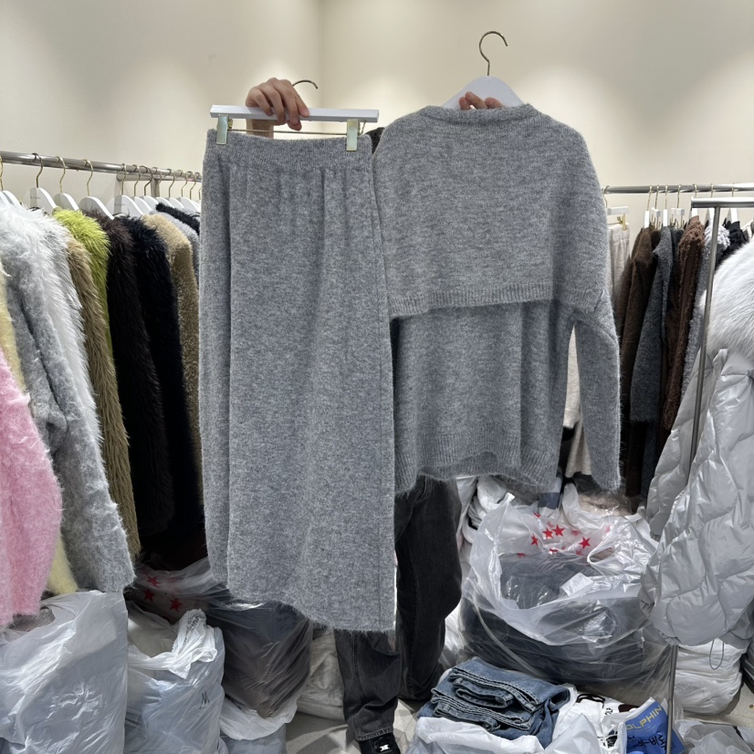 ENDOLPHIN韓國直郵㊣女士新品熱賣25秋冬真品套裝兩件套披肩ENDOLPHIN套裝