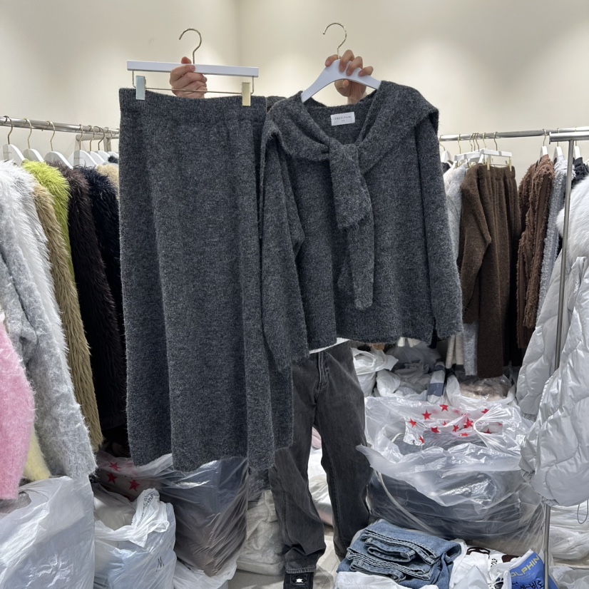 ENDOLPHIN韓國直郵㊣女士新品熱賣25秋冬真品套裝兩件套披肩ENDOLPHIN套裝圖色4