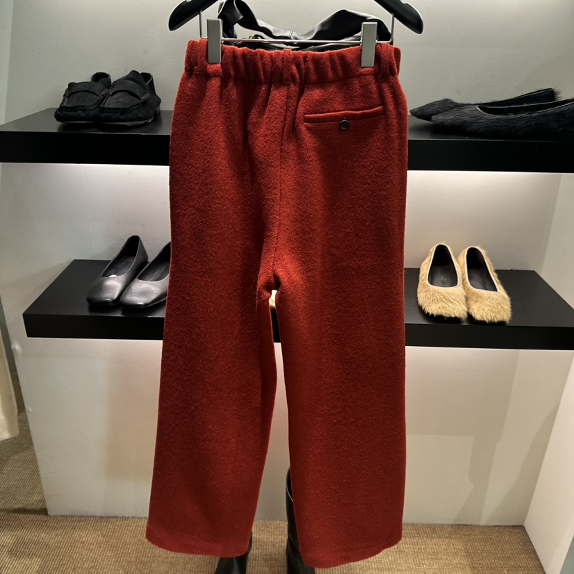 FEBRUARY 11東大門㊣實拍女裝新款休閑熱賣推薦人氣休閑褲FEBRUARY 11休閑褲