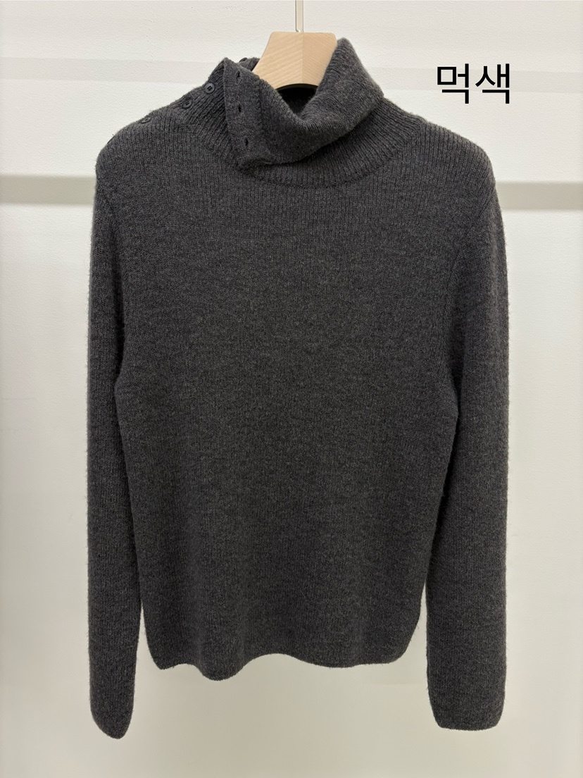 KONI韓國代購㊣女士新款人氣熱賣休閑時尚25秋冬針織衫紐扣KONI針織衫圖色4墨色