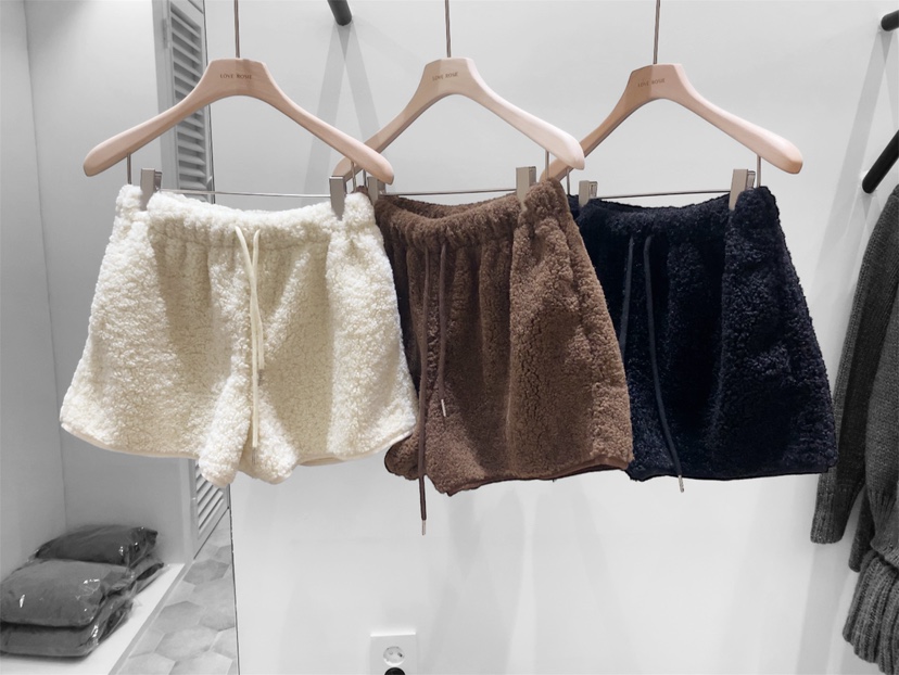 LOVE ROSIE韓國直郵㊣女士新品職業人氣真品推薦25秋冬短褲羊毛LOVE ROSIE短褲