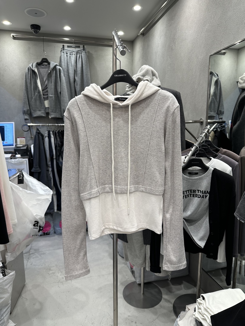 CELEBRITY-A韓國代購㊣女裝新款熱賣休閑職業長袖T恤連帽衫CELEBRITY-A長袖T恤圖色1