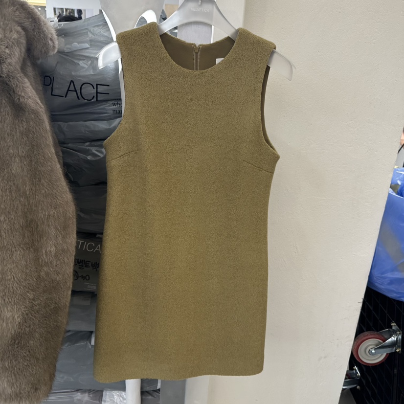 HELVETICA韓國代購㊣女士新品人氣25秋冬休閑真品連衣裙羊毛HELVETICA連衣裙圖色1