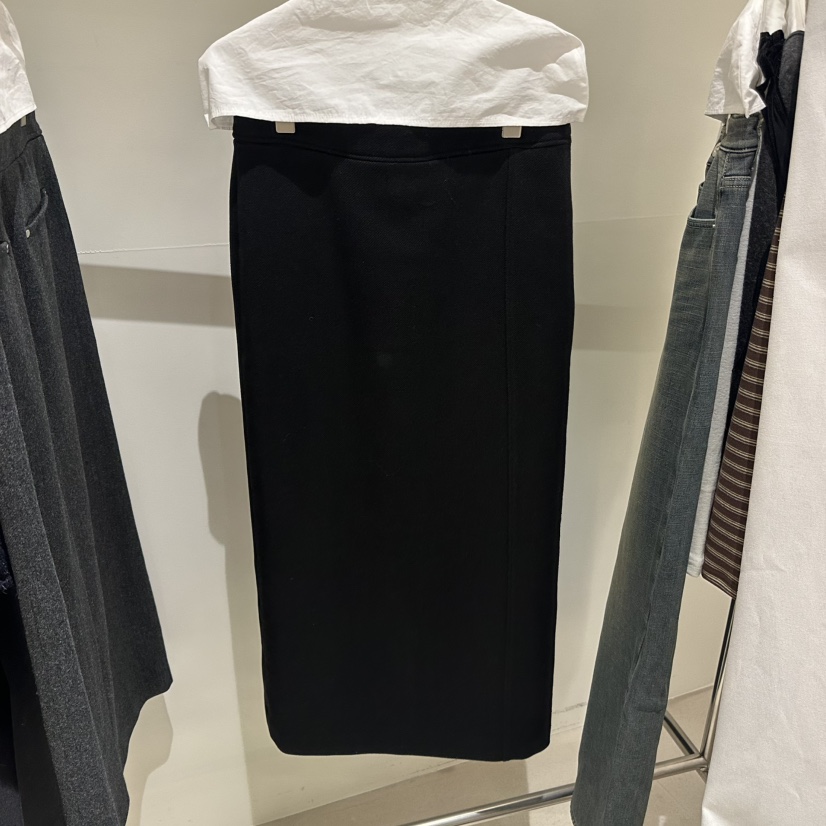 LOVE YOU SO MUCH/MORE THAN YESTERDAY東大門㊣直郵女士新品25秋冬長裙LYSM/MORE THAN YESTERDAY長裙圖色2黑色