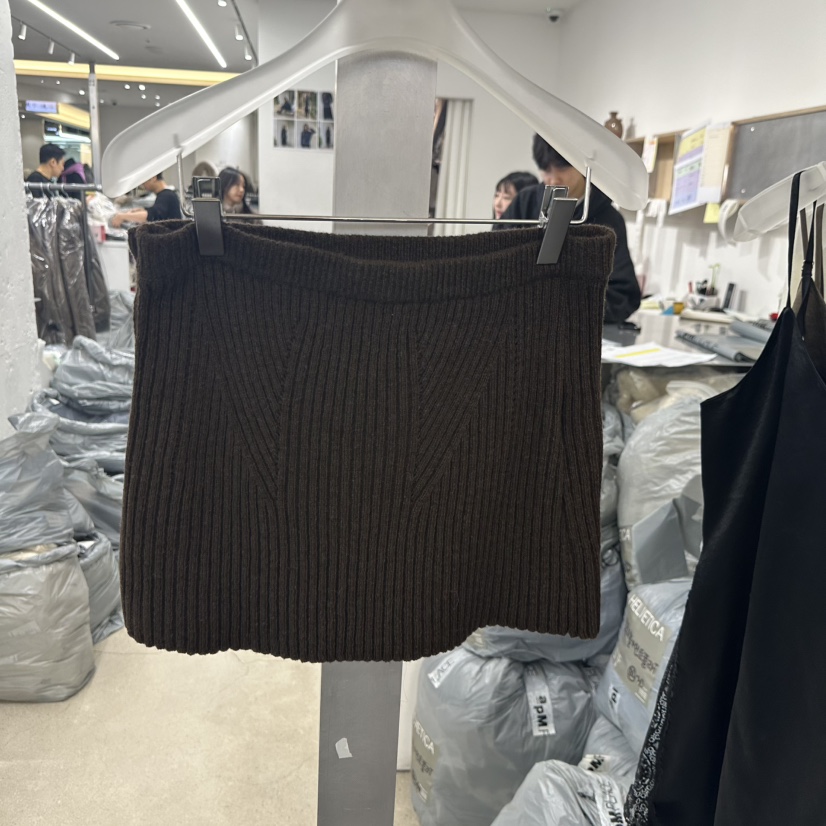 HELVETICA東大門㊣實拍女士新品時尚推薦休閑職業人氣25秋冬短裙HELVETICA短裙