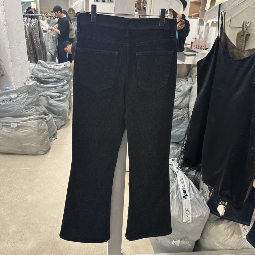 HELVETICA東大門㊣實拍女裝新款熱賣推薦真品時尚牛仔褲保暖HELVETICA牛仔褲