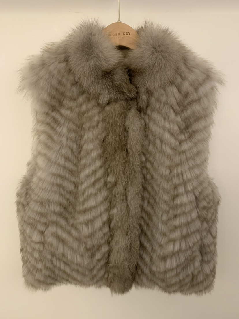 UNDER KEY韓國代購㊣女裝新品推薦人氣真品熱賣時尚休閑馬甲UNDER KEY馬甲圖色2