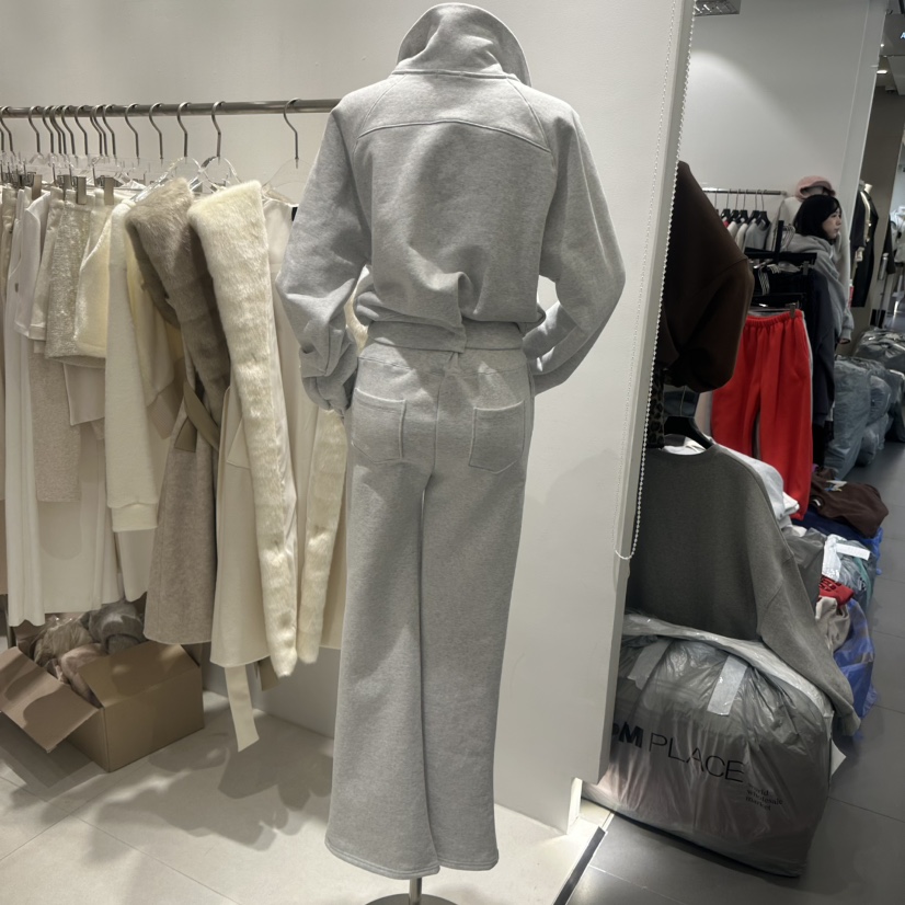 LAFFINE-P韓國代購㊣女士新款熱賣真品時尚休閑推薦套裝套裝LAFFINE-P套裝