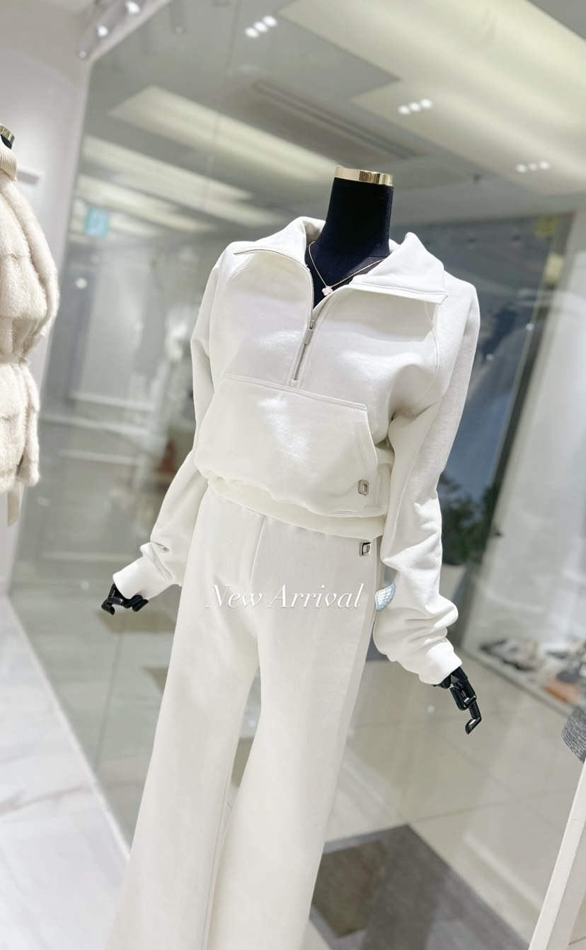 LAFFINE-P韓國代購㊣女士新款熱賣真品時尚休閑推薦套裝套裝LAFFINE-P套裝圖色2白色