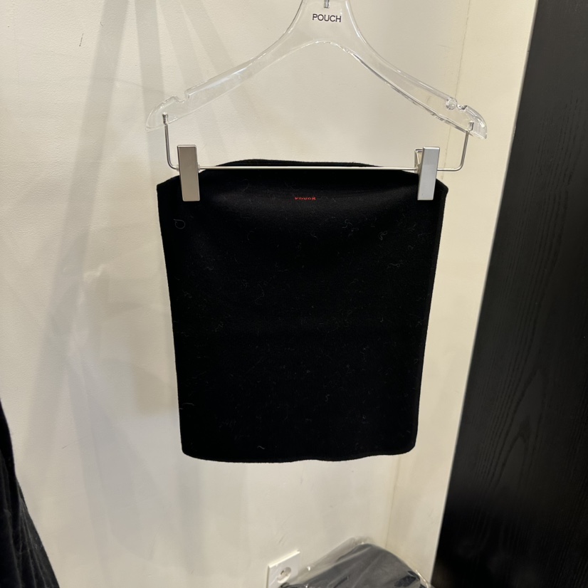 POUCH東大門㊣實拍女裝新品時尚真品推薦職業25秋冬吊帶背心POUCH吊帶/背心圖色2