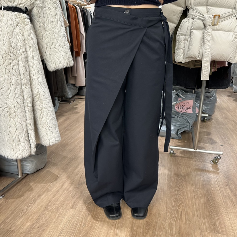 LEWIN東大門㊣直郵女裝新品25秋冬時尚熱賣人氣真品推薦裙褲LEWIN裙褲圖色2