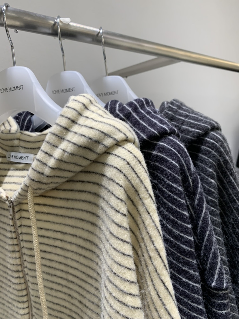 LOVE MOMENT東大門㊣實拍女裝新品時尚25秋冬針織衫連帽拉鏈衫LOVE MOMENT針織衫