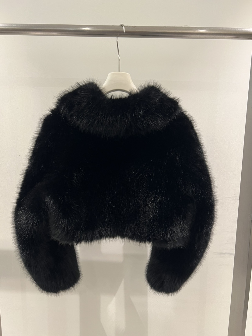 MENTOR東大門㊣直郵女裝新品25秋冬推薦短款大衣生態毛毛皮MENTOR短款大衣