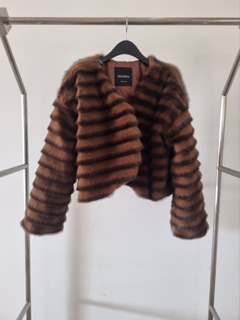 VERANDA東大門㊣實拍女裝新款真品推薦休閑時尚夾克含圍巾毛皮VERANDA夾克