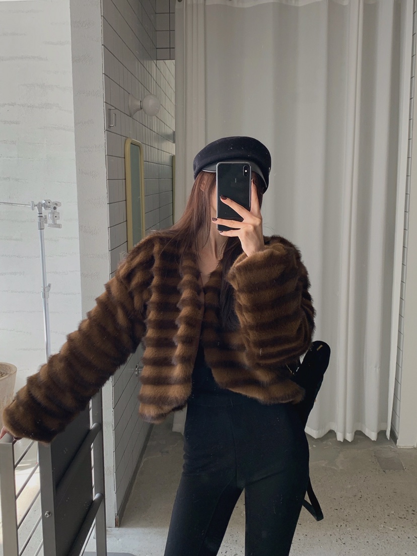 VERANDA東大門㊣實拍女裝新款真品推薦休閑時尚夾克含圍巾毛皮VERANDA夾克