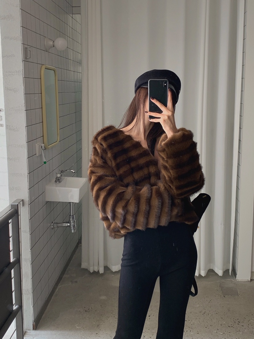 VERANDA東大門㊣實拍女裝新款真品推薦休閑時尚夾克含圍巾毛皮VERANDA夾克