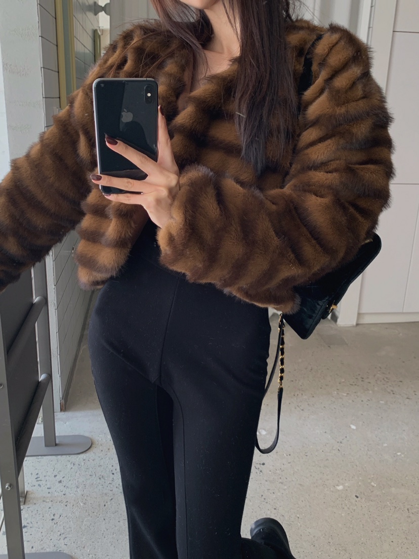 VERANDA東大門㊣實拍女裝新款真品推薦休閑時尚夾克含圍巾毛皮VERANDA夾克