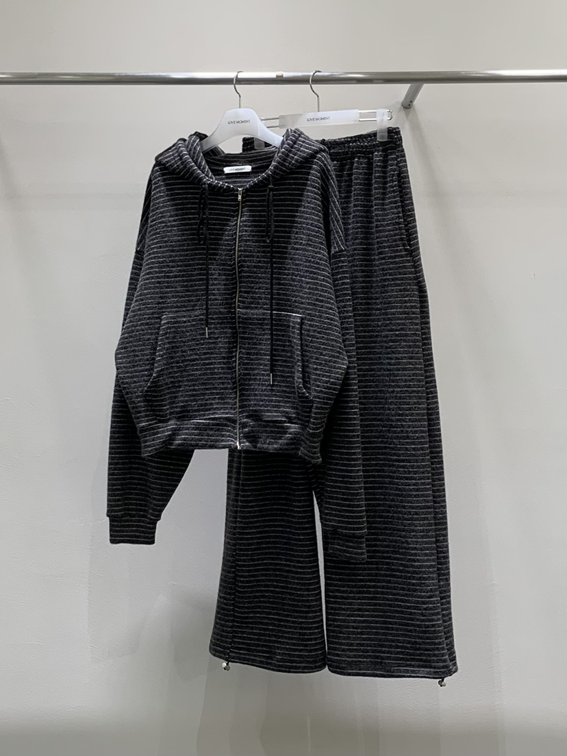 LOVE MOMENT韓國代購㊣女裝新款人氣25秋冬休閑熱賣套裝套裝LOVE MOMENT套裝圖色3