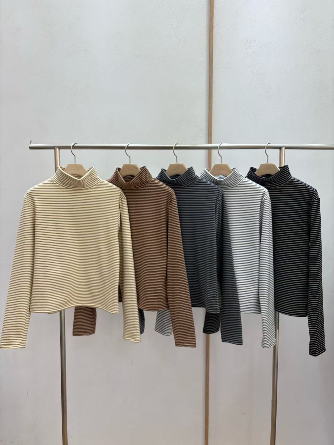 LATTE東大門㊣直郵女裝新款休閑時尚人氣熱賣職業推薦長袖T恤LATTE長袖T恤圖色4左四色