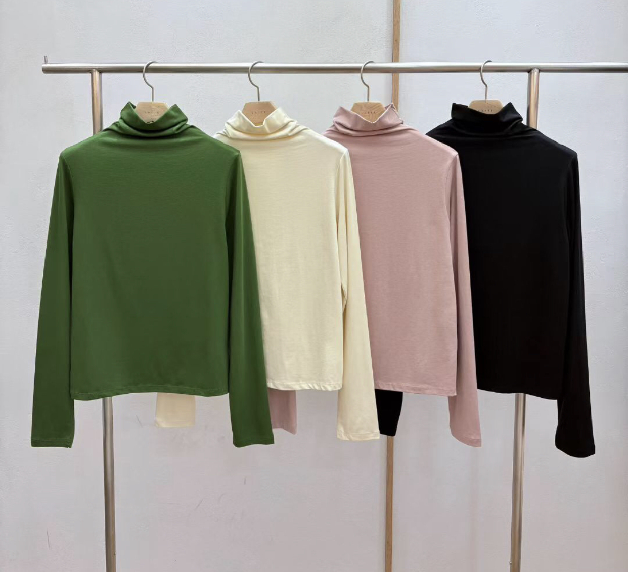 LATTE東大門㊣直郵女士新款職業25秋冬休閑人氣真品長袖T恤LATTE長袖T恤圖色2左二色