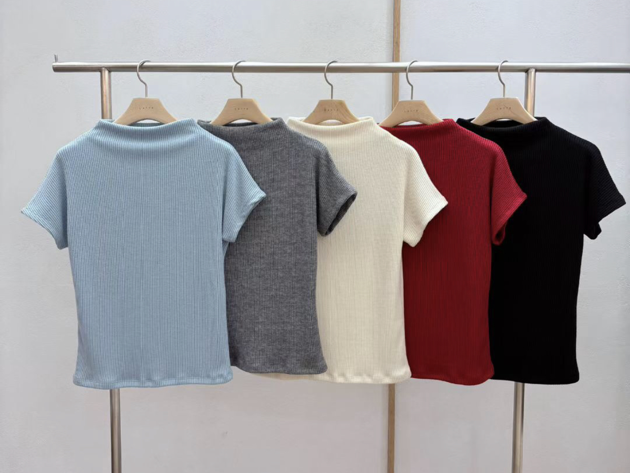 LATTE東大門㊣代購女士新款推薦25秋冬休閑真品時尚職業T恤LATTET恤圖色4左四色