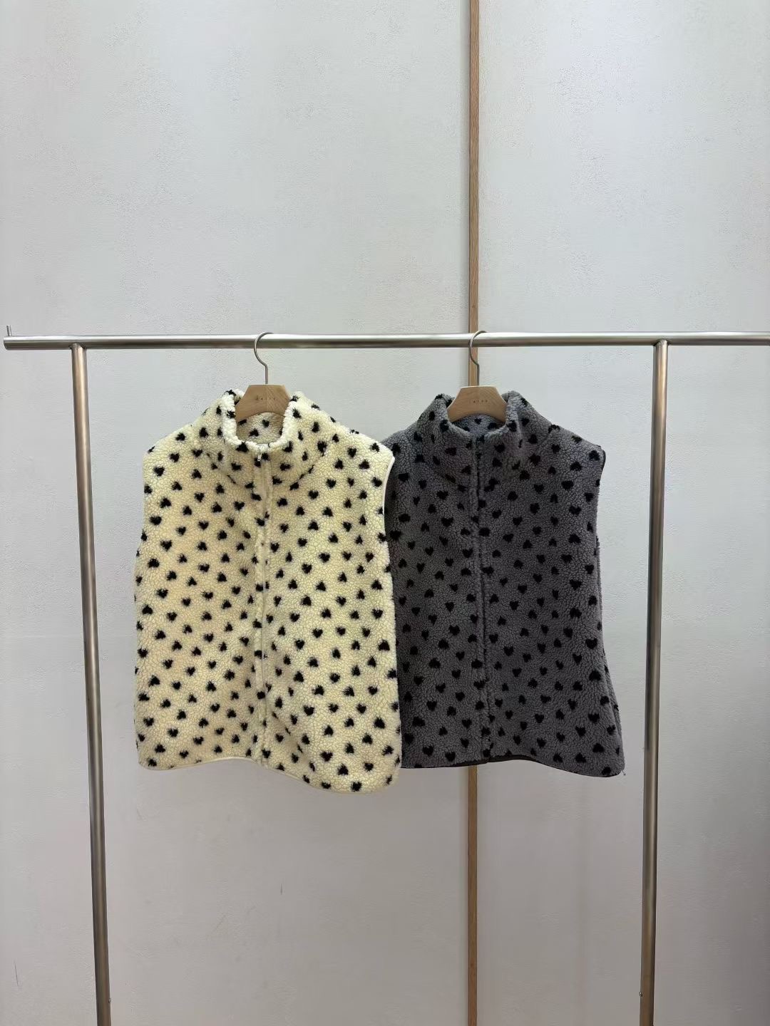 LATTE東大門㊣代購女士新品時尚推薦真品人氣休閑職業25秋冬馬甲LATTE馬甲圖色2左二色