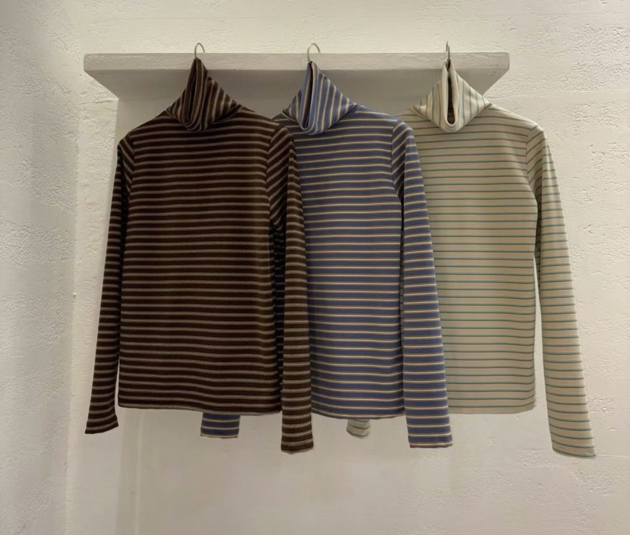 LATTE韓國直郵㊣女士新品熱賣推薦人氣職業25秋冬長袖T恤羊毛LATTE長袖T恤圖色2左二色