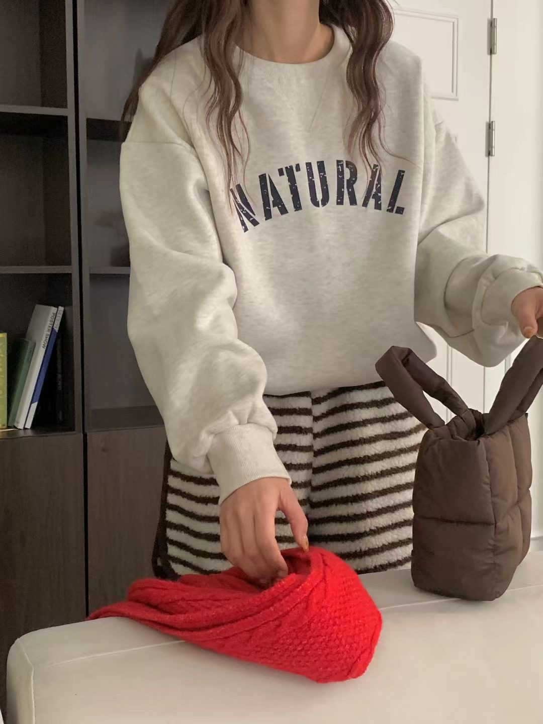 OBE東大門㊣實拍女裝新品時尚休閑熱賣真品推薦人氣職業衛衣OBE衛衣圖色3