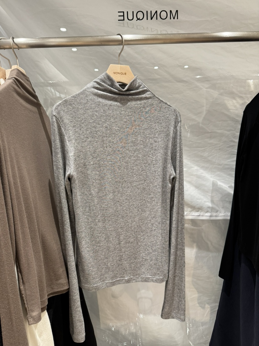 MONIQUE東大門㊣實拍女裝新品真品時尚推薦熱賣25秋冬長袖T恤MONIQUE長袖T恤圖色2