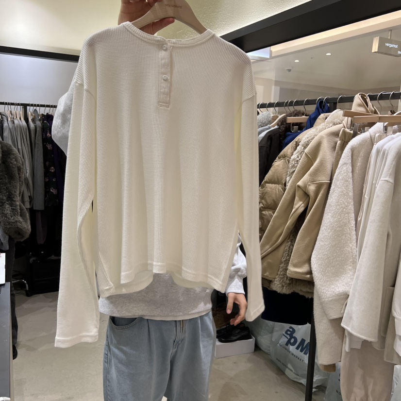 SELF SERVICE東大門㊣直郵女士新款推薦職業長袖T恤華夫格SELF SERVICE長袖T恤圖色3