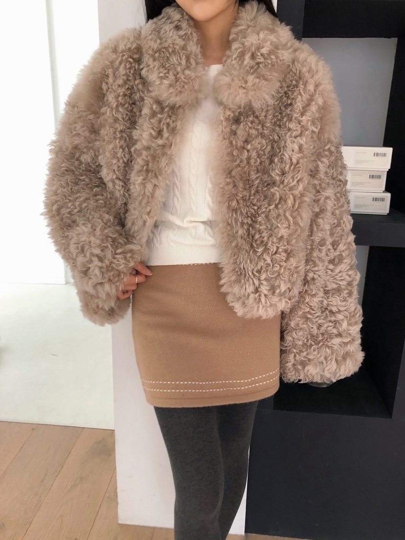 MARKE-P東大門㊣直郵女裝新款休閑熱賣時尚短款大衣真羊皮MARKE-P短款大衣