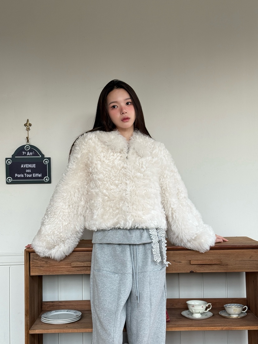 MARKE-P東大門㊣直郵女裝新款休閑熱賣時尚短款大衣真羊皮MARKE-P短款大衣