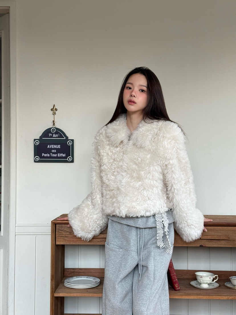 MARKE-P東大門㊣直郵女裝新款休閑熱賣時尚短款大衣真羊皮MARKE-P短款大衣