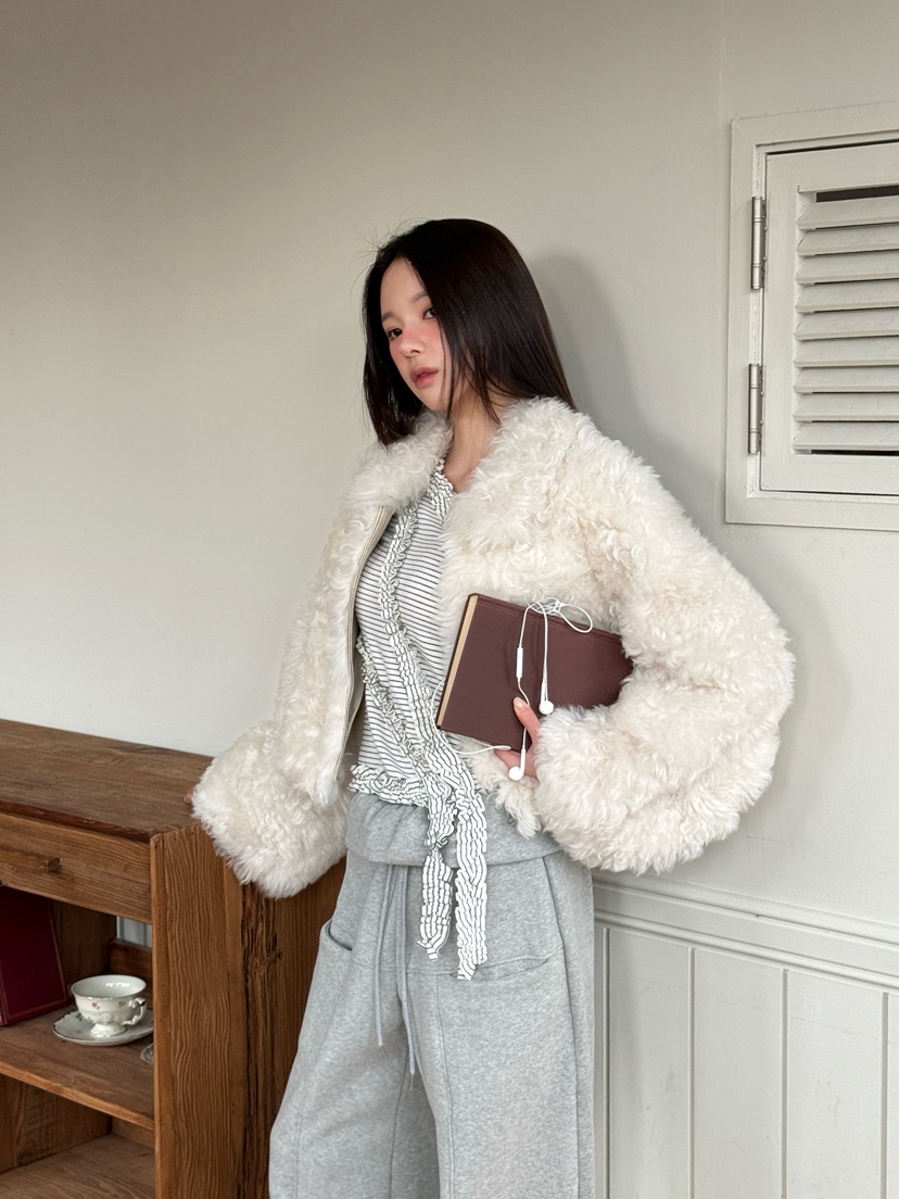 MARKE-P東大門㊣直郵女裝新款休閑熱賣時尚短款大衣真羊皮MARKE-P短款大衣