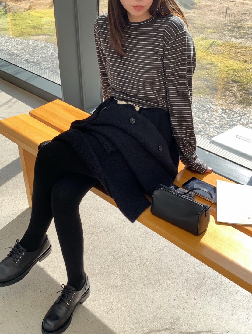 COURGETTE韓國代購㊣女士新品25秋冬休閑人氣職業推薦長袖T恤COURGETTE長袖T恤