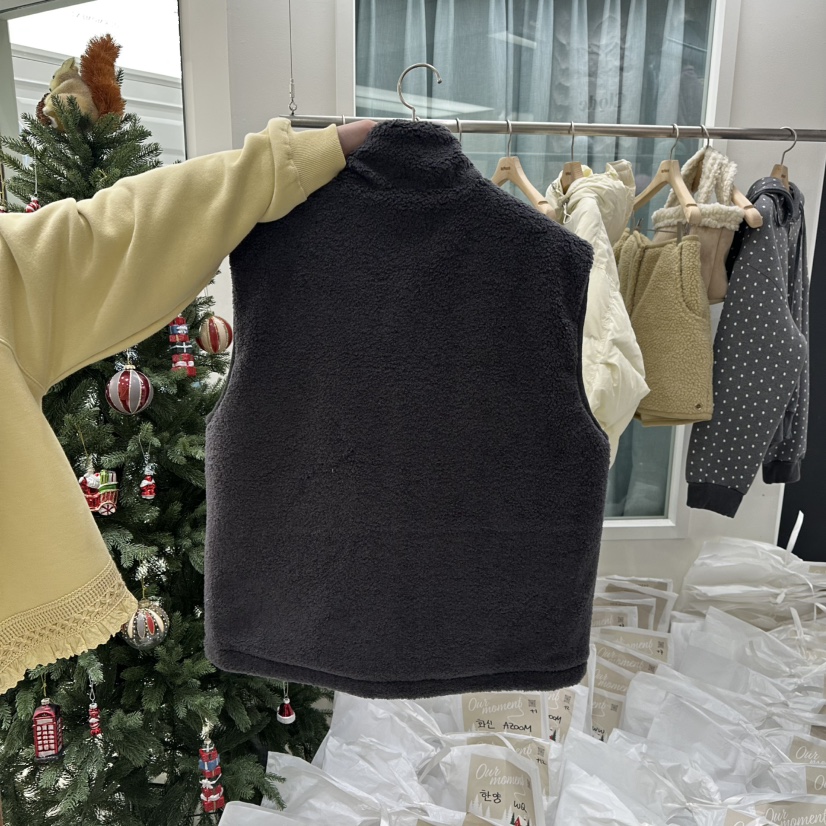 OURMOMENT韓國直郵㊣女士新品熱賣推薦25秋冬休閑時尚職業馬甲OURMOMENT馬甲