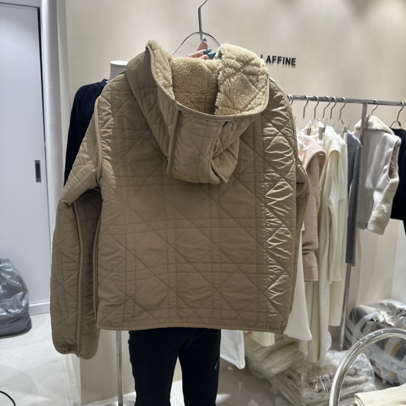 LAFFINE-P東大門㊣代購女裝新品人氣時尚推薦夾克里外穿抓絨LAFFINE-P夾克